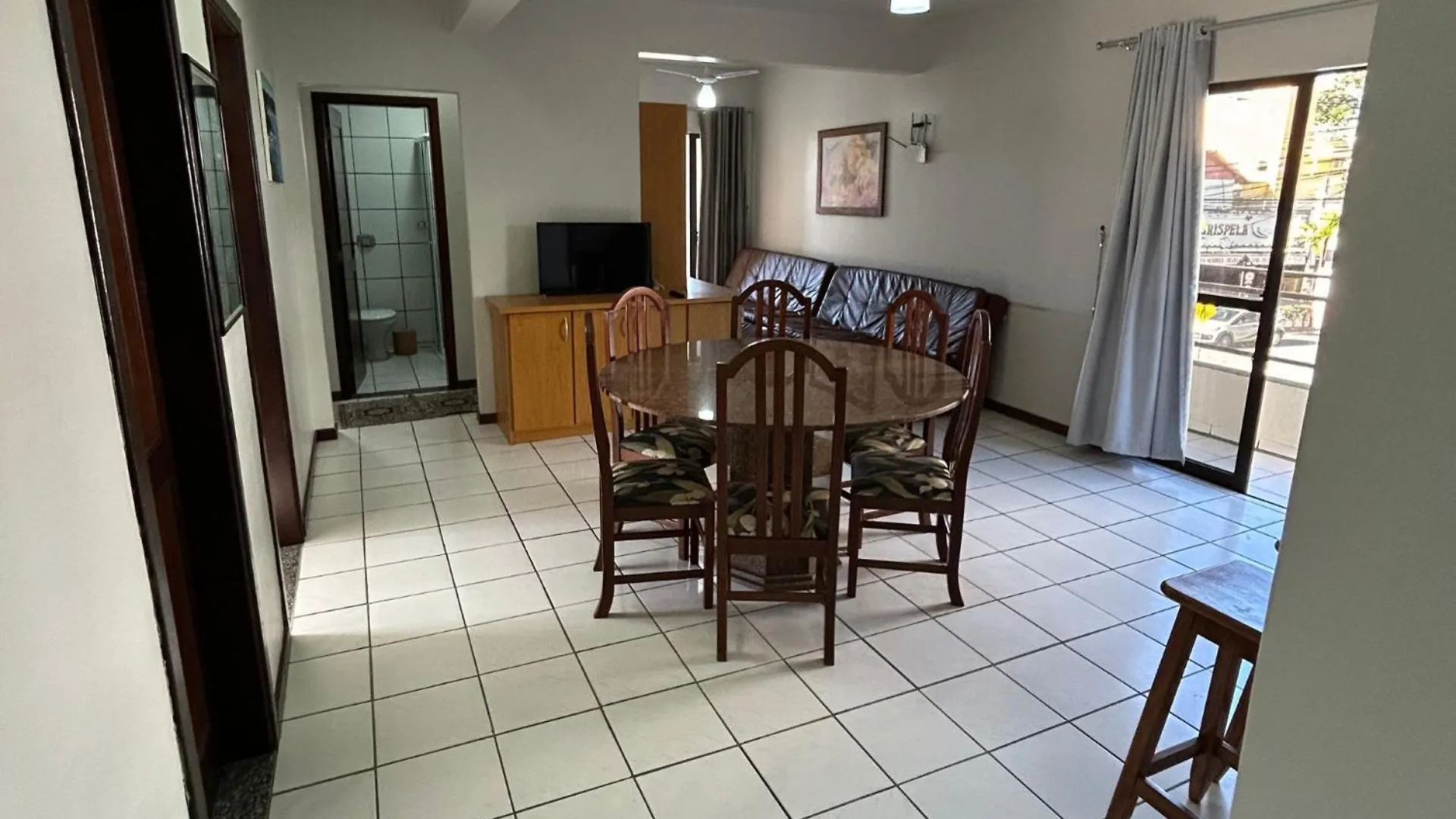 Apartamento Sobre A Avenida Principal Com Vista Mar Bombinhas